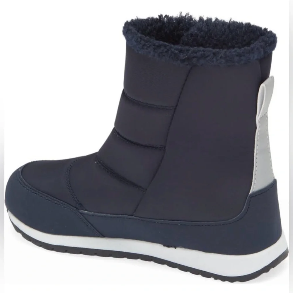 EUC / VGUC Size 10M Navy Zella Boy’s' Quilted Fleece Lined Snow Boot